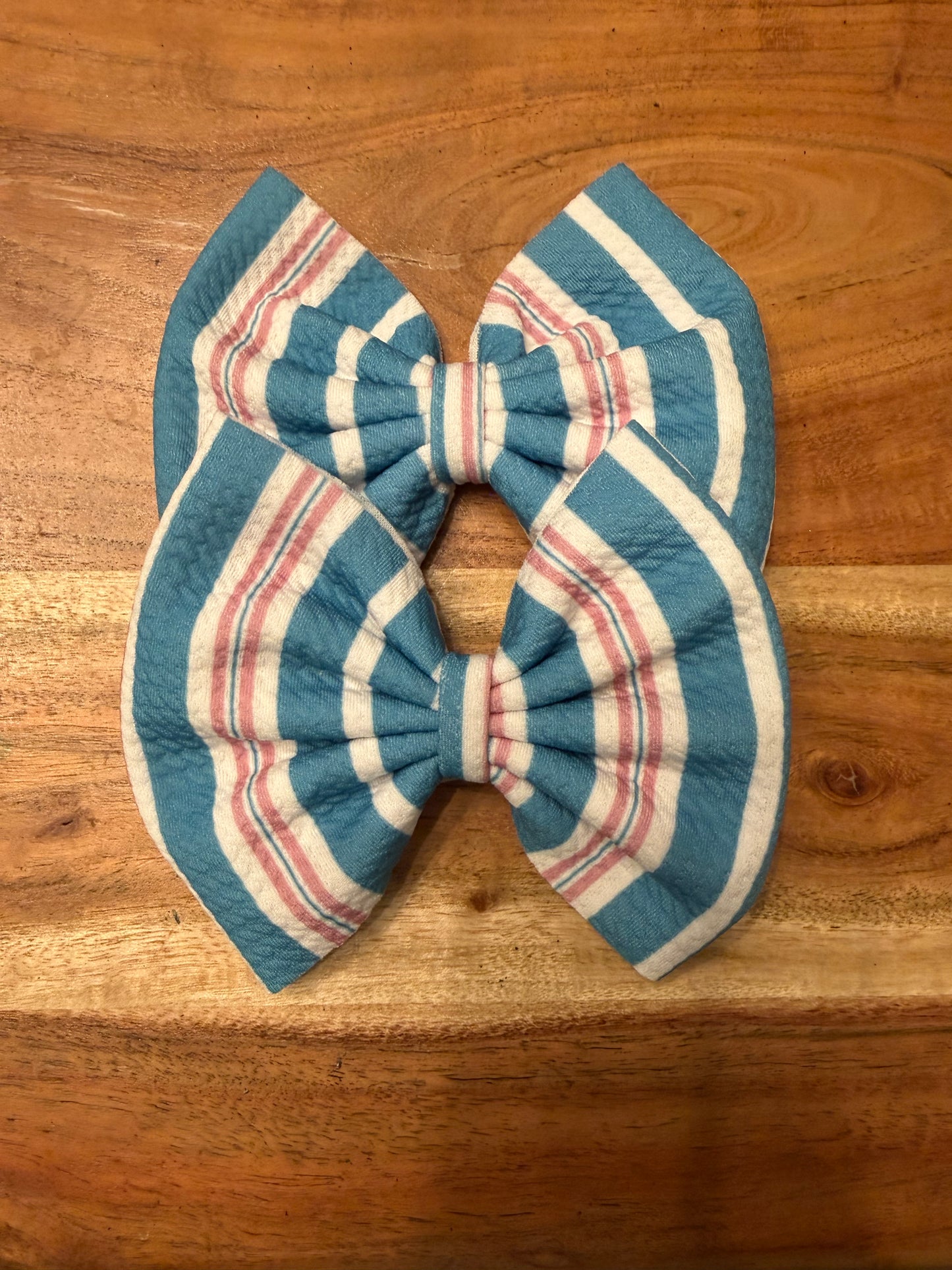 Thick hospital stripes