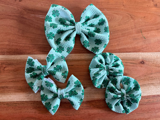 Green shamrocks headwrap
