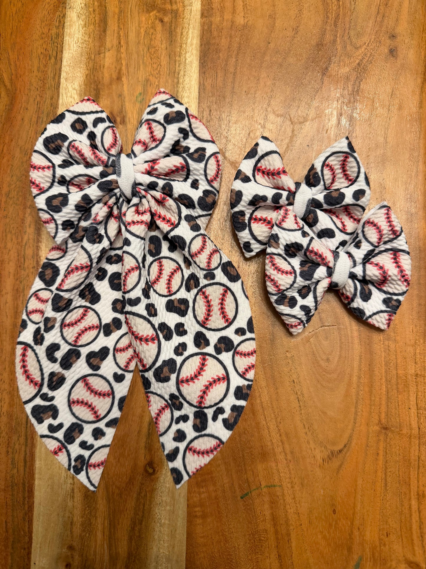 Leopard baseball set