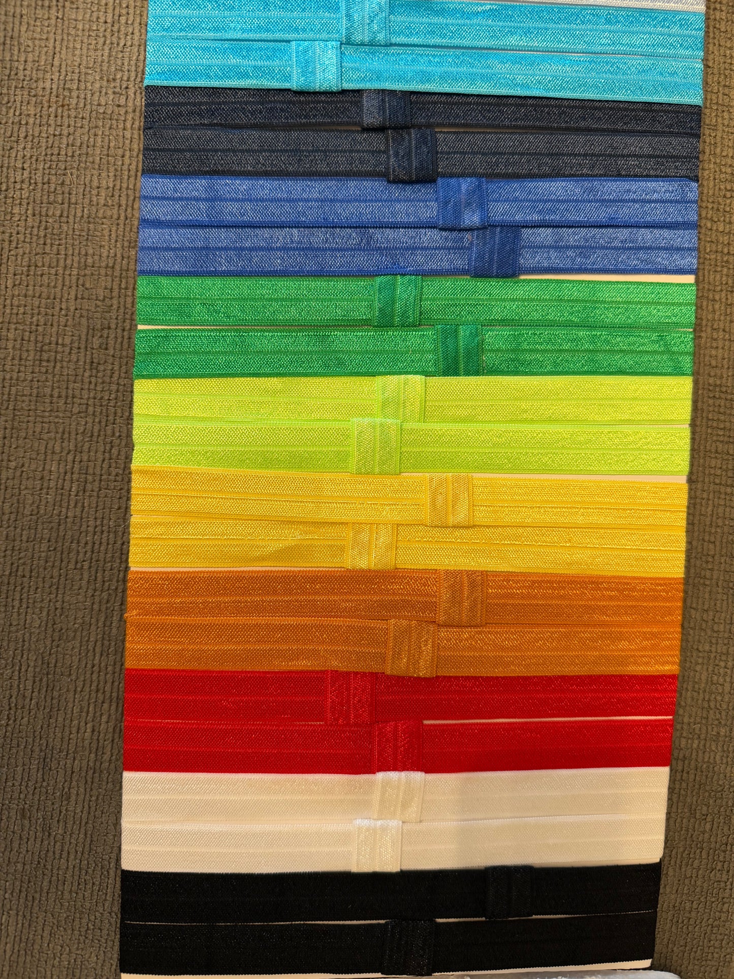 Interchangeable headbands for bows